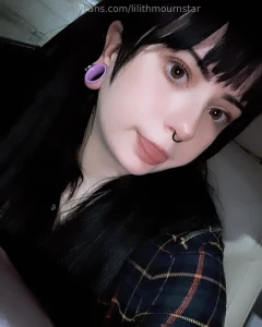 Hmu if ur tryna see sum noodz in exchange for sum moneyzz