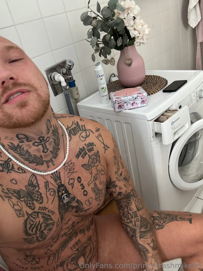 Happy day enjoy my clips babe and leave a like as well for me 