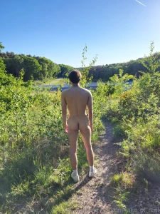 Yes that s correct i was in front of a bridge in the distance part 2