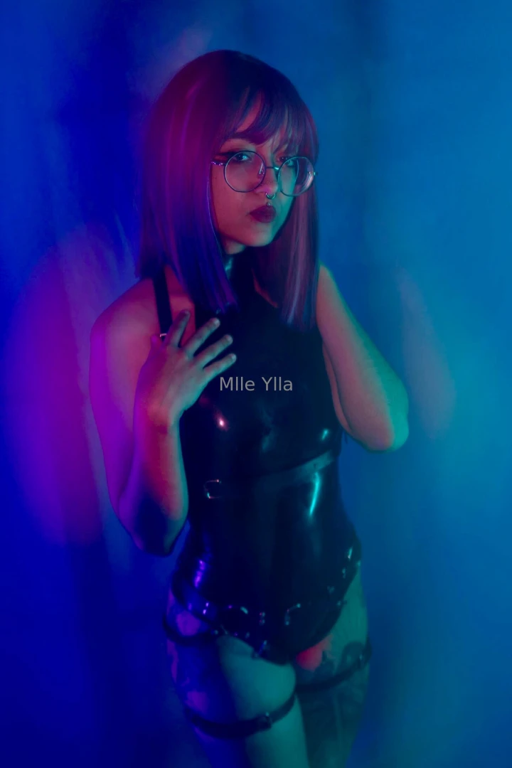 Vu que la vid o de la semaine est en latex j en profite pour poster du part 2 