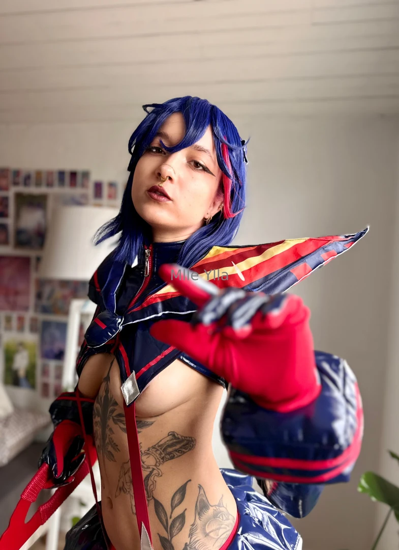 Une nouvelle vid o dans ce cosplay arrive la semaine prochaine 