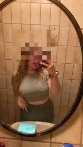 En tur i stalden kunne godt bruges men m ske vi skulle m des derude s