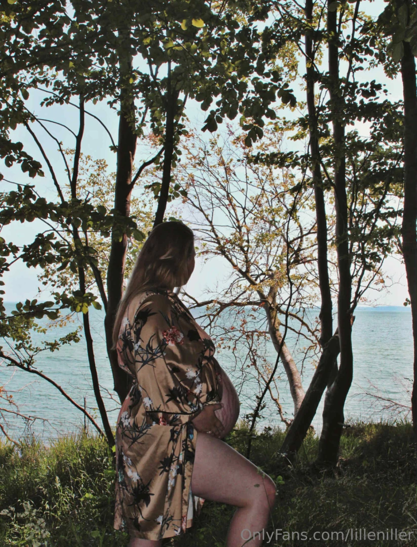 De sidste af billederne er lige ved at blive redigeret og sk ret til 