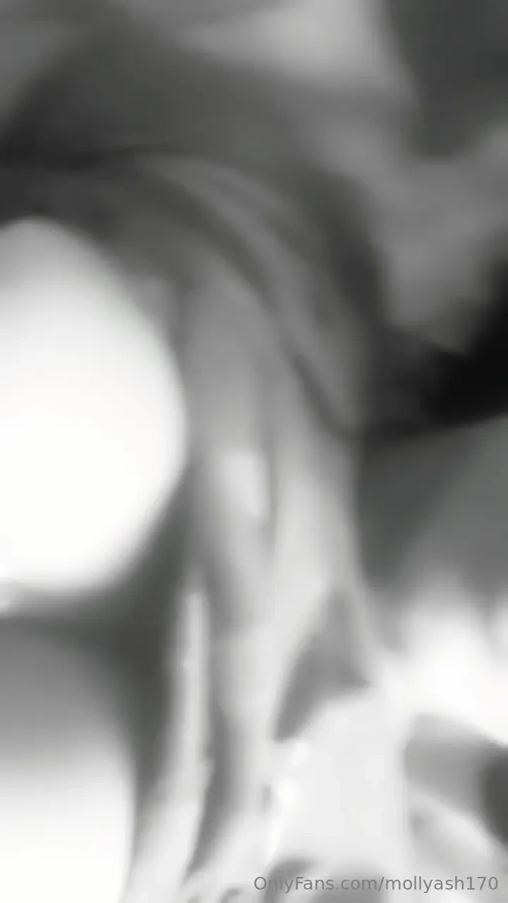 Estoy aburrida puedo llenarte la galer a de fotos 