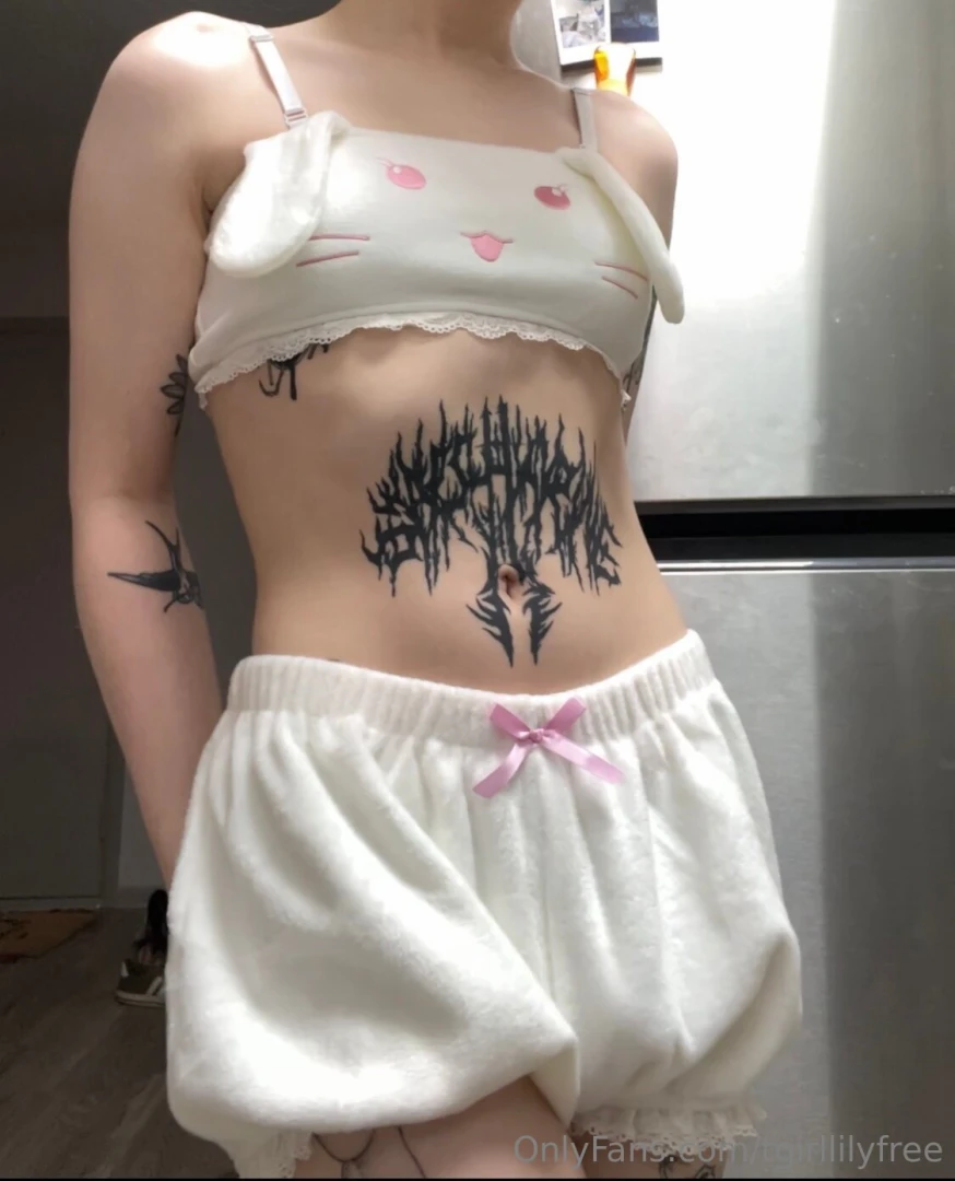 New outfit came in cant wait to film in this part 1 