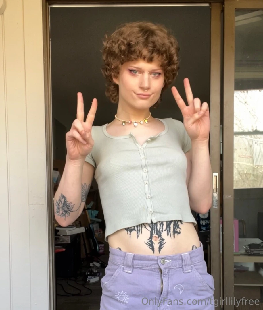 Hi cuties go prepare for monday with some entertainment transgirllily 