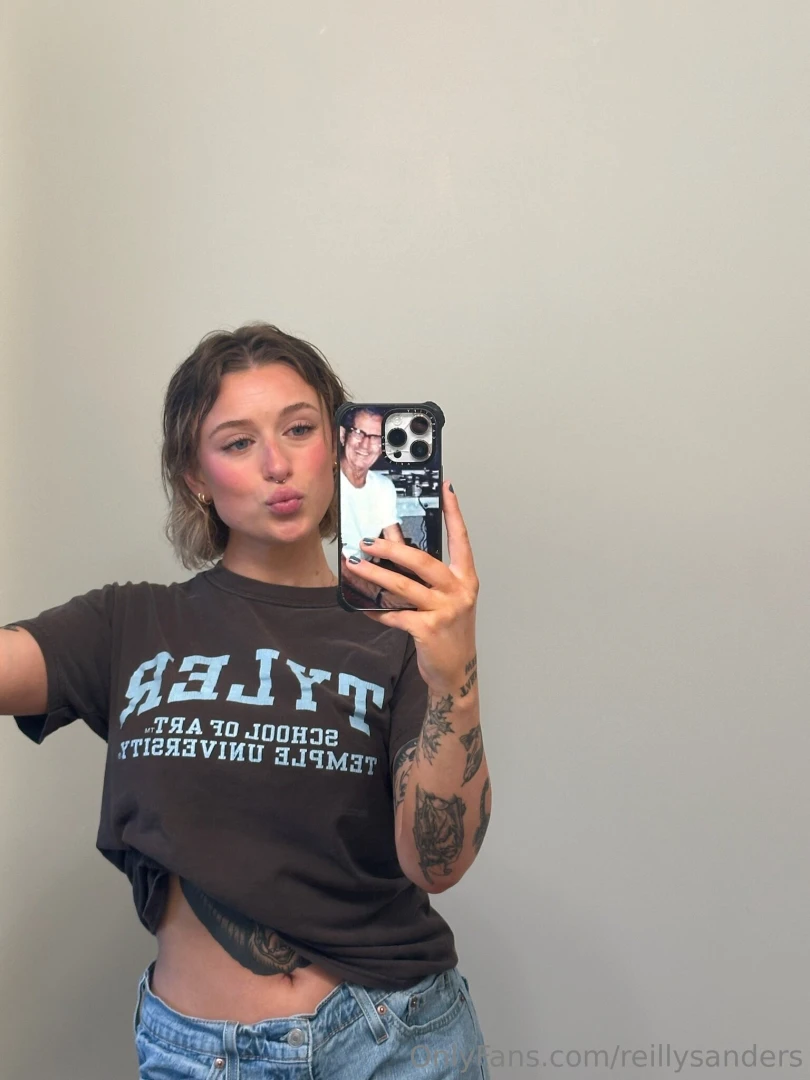 Happy friday babe hope you re ready for some fun this weekend 