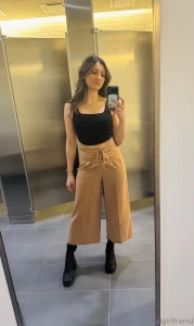 Ootd you weirdos ps people are lovin my two min pov vid i dropped last