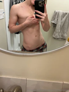 God i feel hot as fuck after a lift part 1