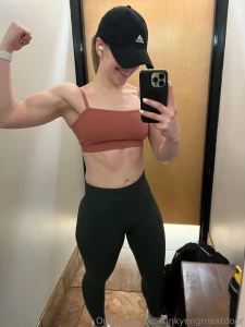 I went with watermelon vibes for this morning s gym fit part 1