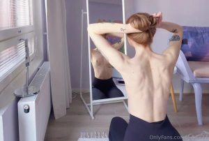 Joku sano et mul on seksik s selk mut m oon ite heikkona naisten