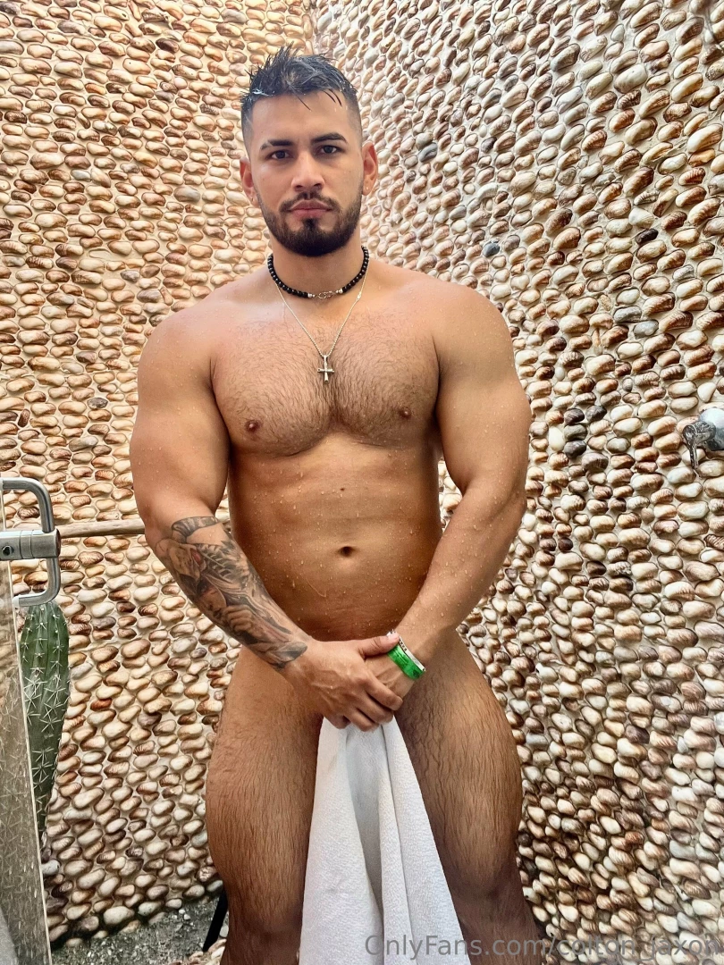 We took a shower ask dm for the following photo and video 