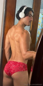 I love u eres capaz eres fuerte era m s que suficiente