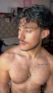 Con ganas de alguien que comparta mi amor al sol encima de mi pecho part 2