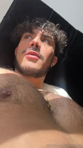 Con ganas de alguien que comparta mi amor al sol encima de mi pecho