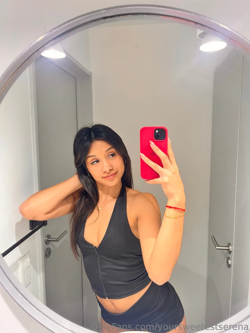 Haha dont mind my silly faces this is how i distract myself from the 