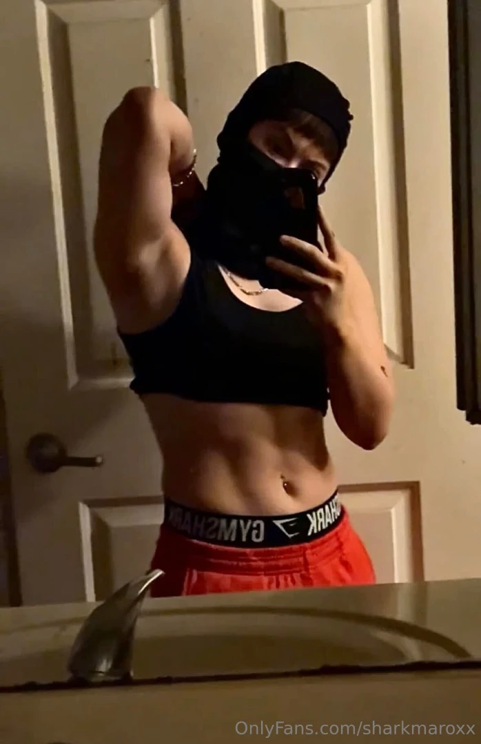 Topless pics in my shiesty coming soon 