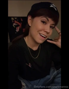 Unlock my content to see more of me part 4