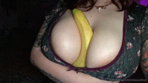 Use emoji if u wanna see a whole minute of a tittybananafuck pov