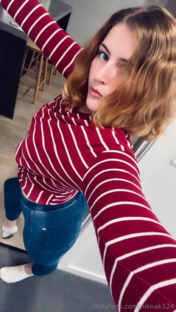 Check out some new content in your dms tell me what do you want me to 