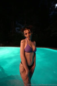 Guess who got naughty poolside blowjob video cumming wednesdayyyyy