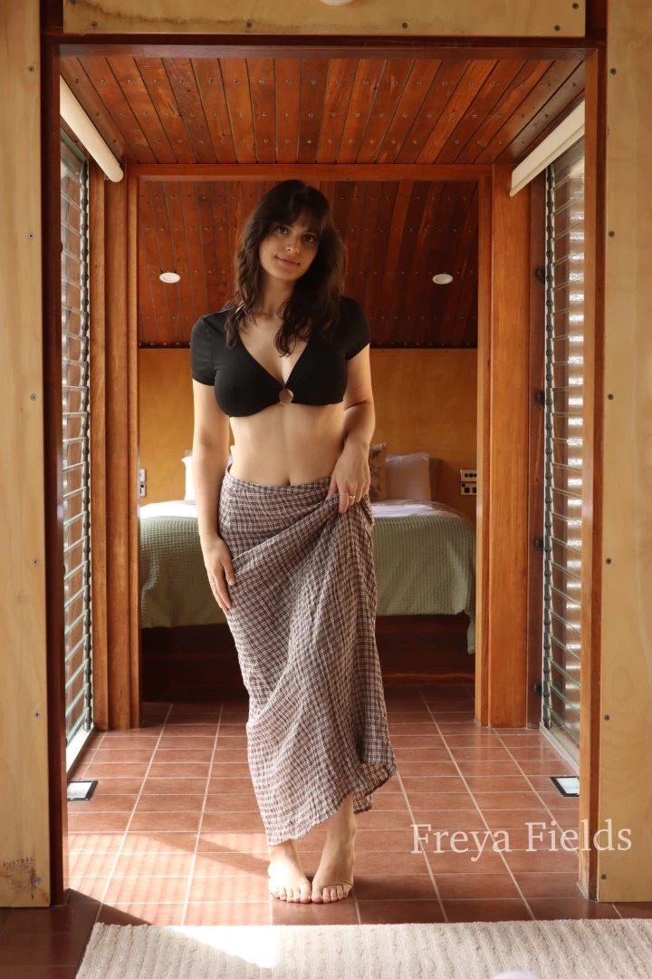 Swipe through the pics to pull up my skirt and flash my ass part 7 
