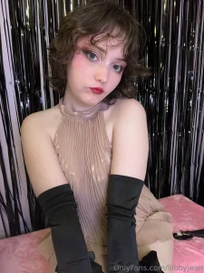 Too many selfies part 2