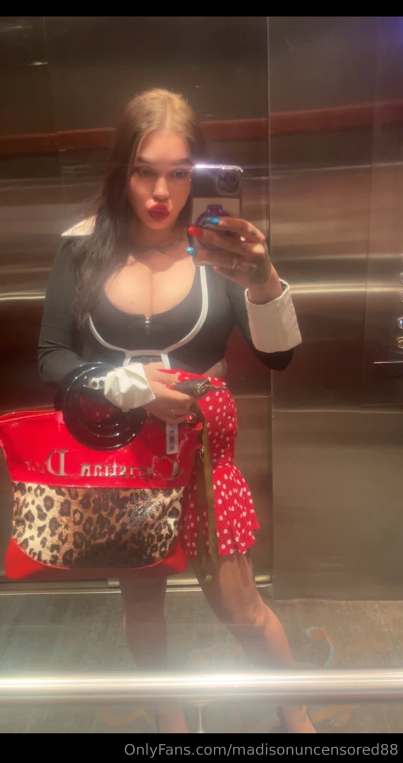 Hotel dates wanna see me or preview see me naked there photo s 30 00 part 2 