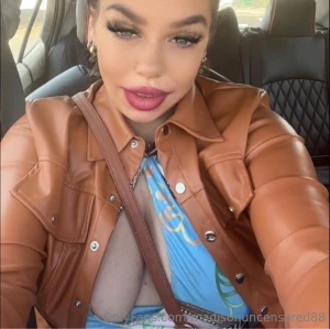 Wanna see me or preview see me naked there photo s 30 00 video s 50 00