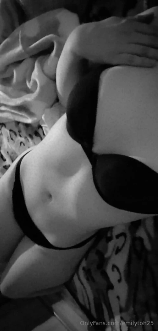 A little sneak peek from today s shoot feeling extra confident and 