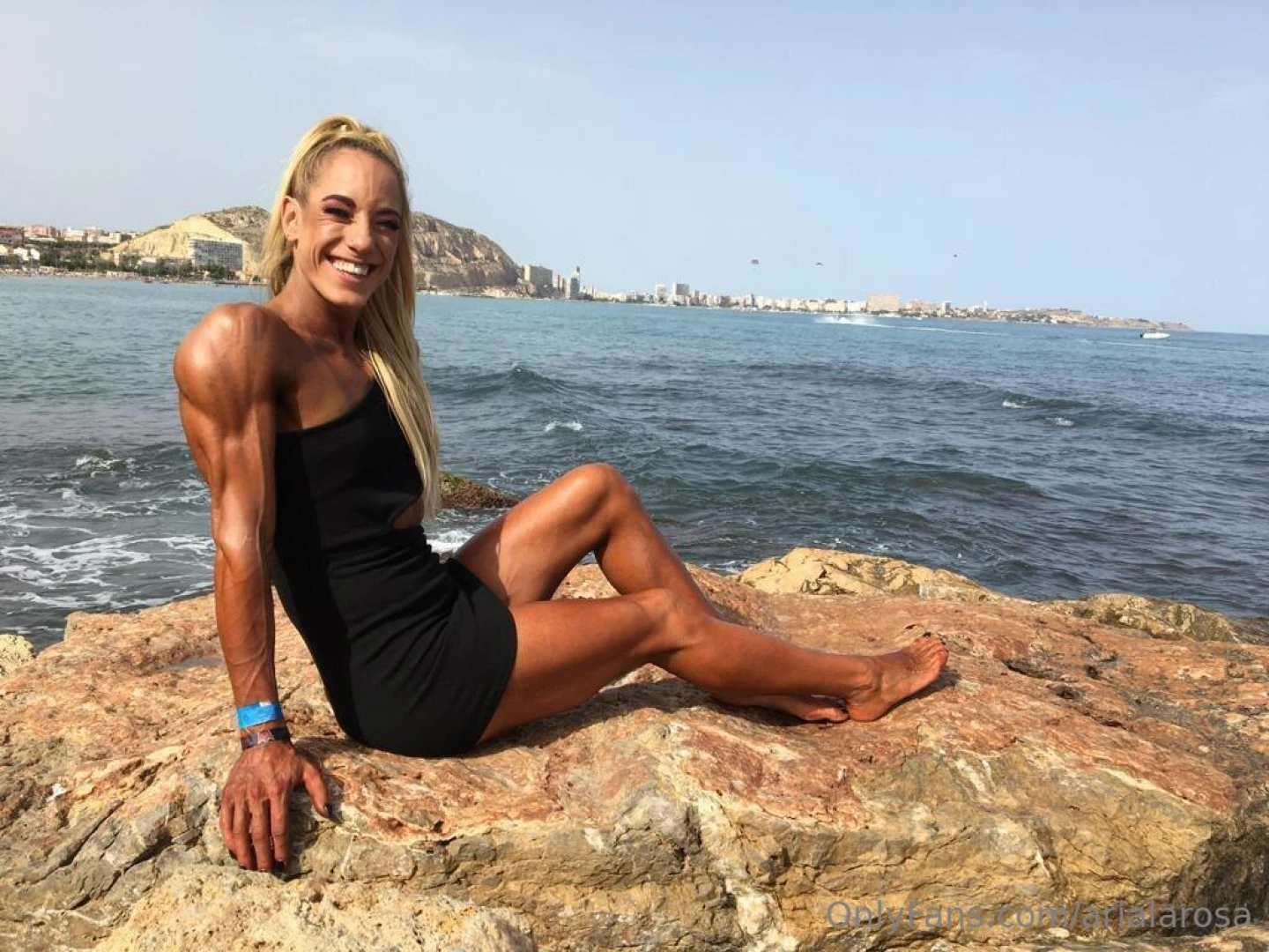 E sei bella te l ho detto mille volte non ci hai creduto mezza 