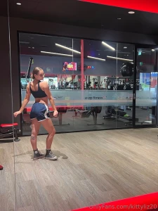 Here s a lil gym pic for you guys straight after a back trap core day