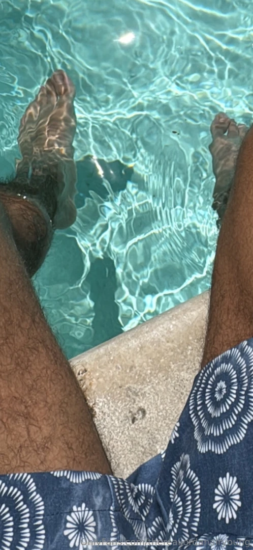 Do i got ugly feet lmao i got more 