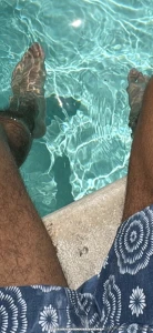 Do i got ugly feet lmao i got more