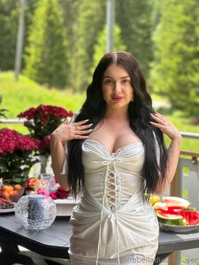 I am the altar kneel and pray with more than just your words