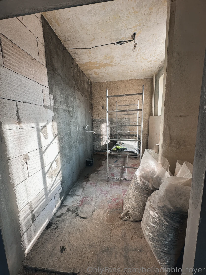 If i get quiet it s because i m busy reconstruction of my flat is very part 1 