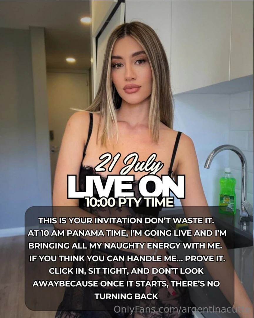 Miaduval free miaduval a spectacular blonde with a perfect butt ready 