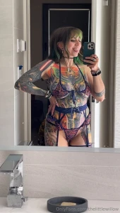 Hello my loves i am back i am so sorry for the break - school work and