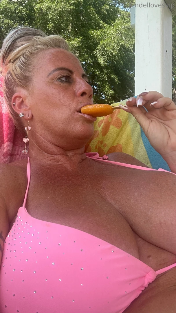 I m so sorry you guys i have had really bad service on my trip i miss 