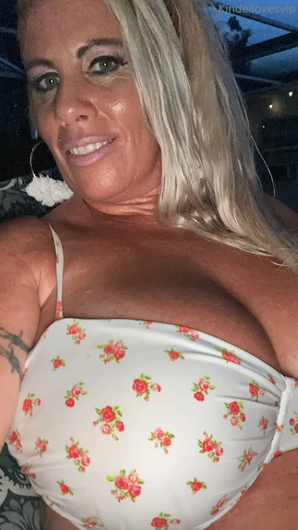 I just took a couple pictures of me sitting in the back pool area in 