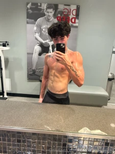 Been working this body just for you wanna feel how hard i can get