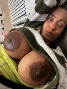 Who likes close up bimbo tits part 1