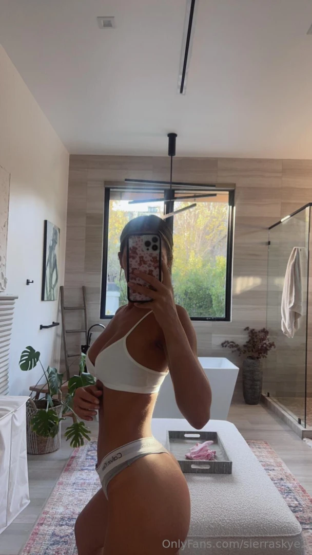 I only reply to messages on my main acct https onlyfans com sierraskye part 2 