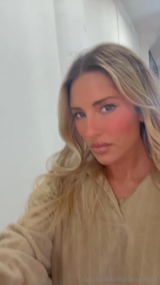 I only reply to messages on my main acct onlyfans com sierraskye nsfw part 32 