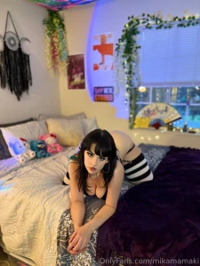 Insta didn t even let me keep these pics up for 48hrs i guess i m too part 3