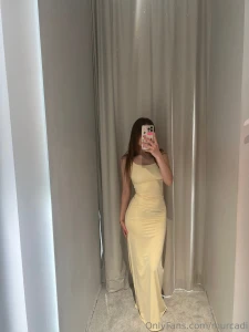 Buttery color so delicious that you want to taste it