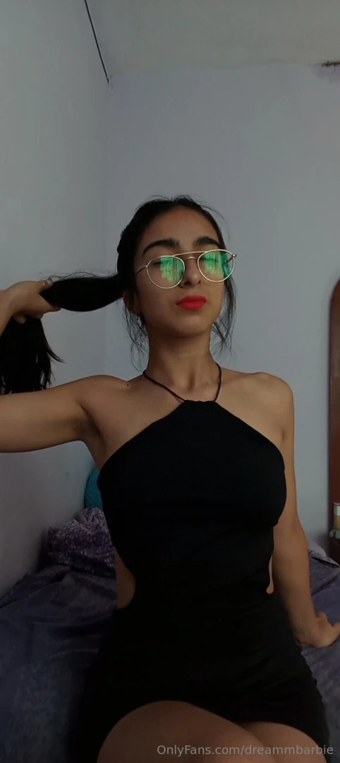 Feeling a very sexy librarian 