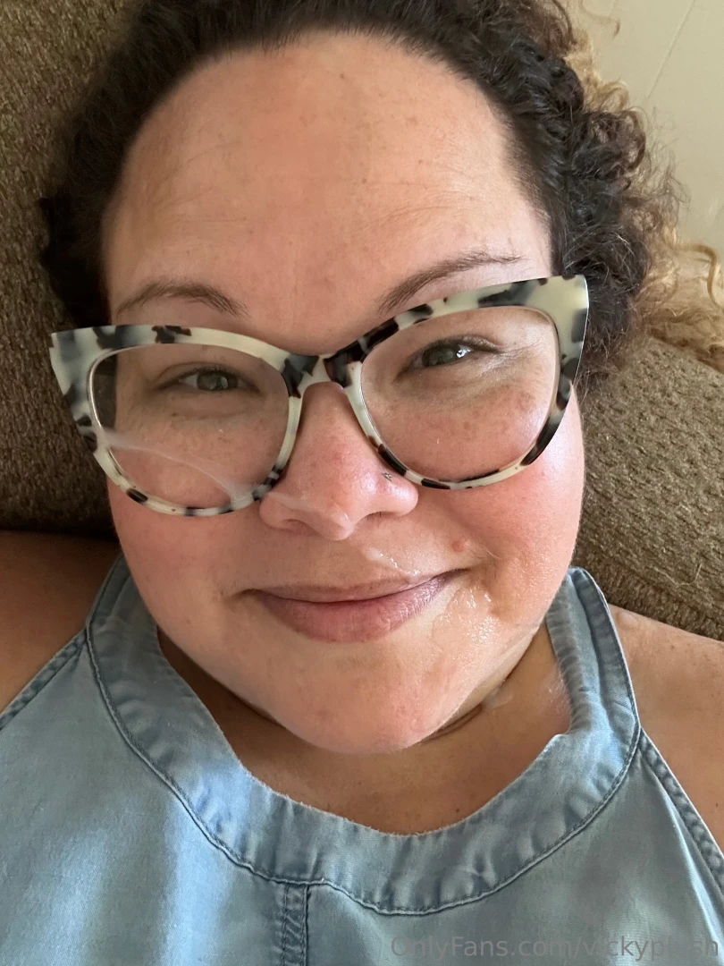 Every time i show him my pregnant photos he nuts part 1 