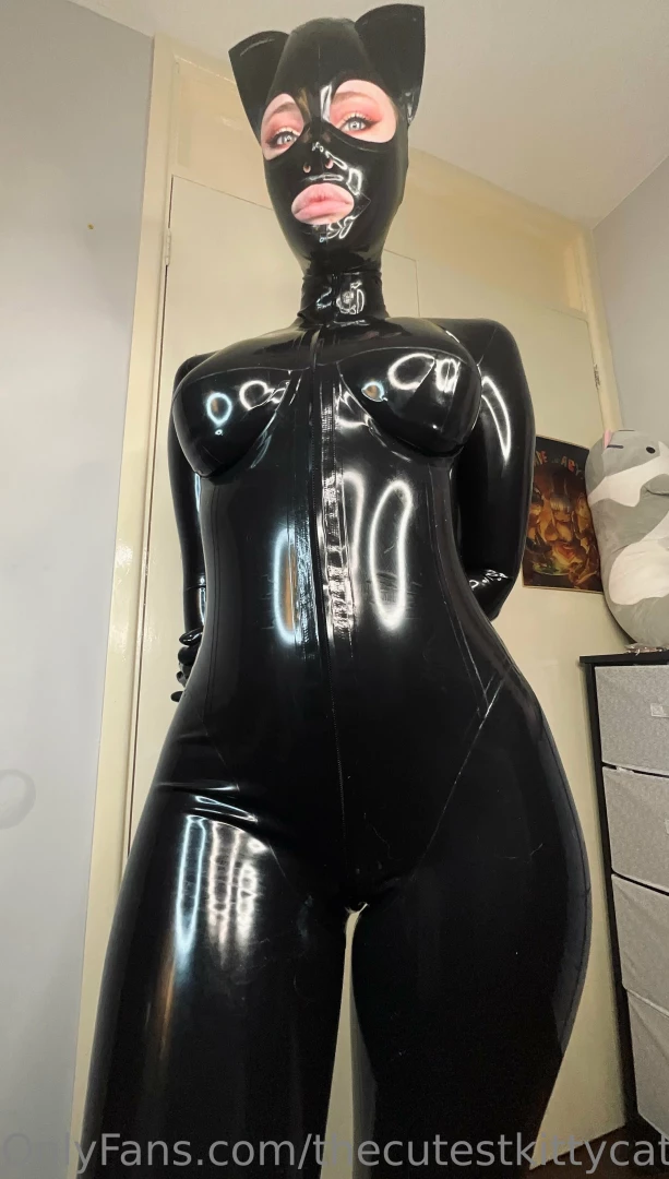 Do you like a full latex look part 21 