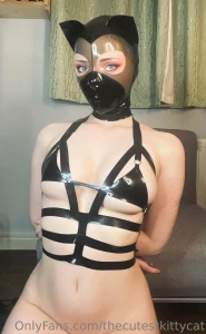 My latex hood from gumique part 18